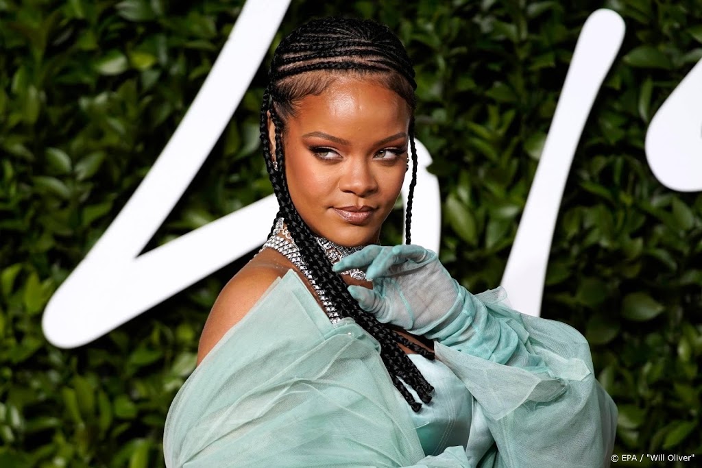 Rihanna trekt miljoenen uit voor bestrijding coronavirus