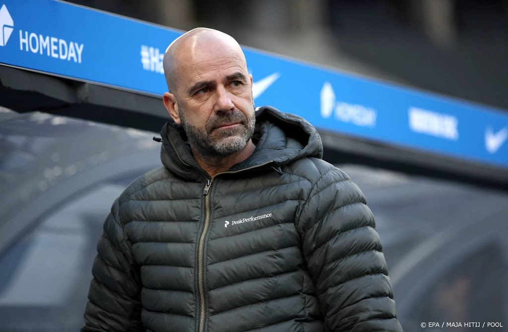 Coach Bosz pijnlijk onderuit met Leverkusen, primeur voor Zeefuik