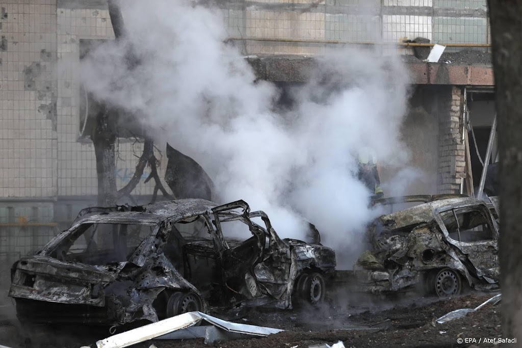 Doden door bombardement op winkelcentrum in Kiev