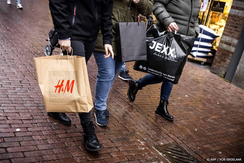 Consumentenvertrouwen neemt verder af in maart