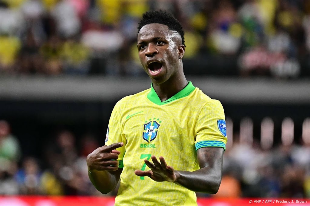 Vinícius bezorgt Brazilië met late treffer belangrijke zege 
