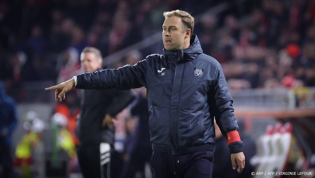 Heerenveen stelt per direct Robin Veldman aan als trainer