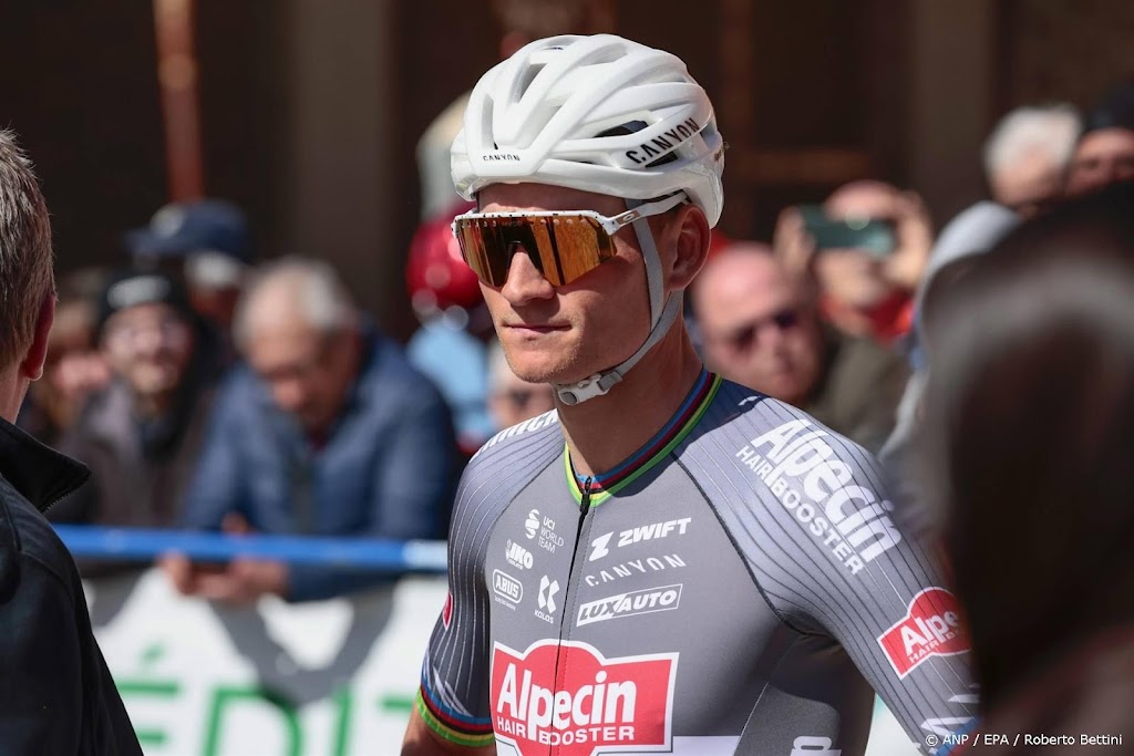 Van der Poel zonder druk klaar voor Milaan-Sanremo