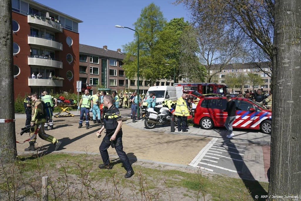 Vier brandweerlieden gewond na explosie Bilthoven
