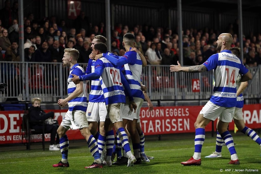 PEC Zwolle promoveert naar Eredivisie na remise bij Almere City