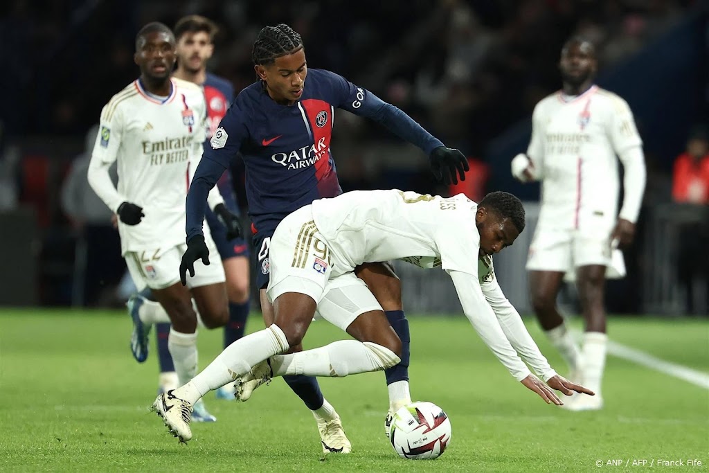 PSG stap dichter bij landstitel na eenvoudige zege op Lyon