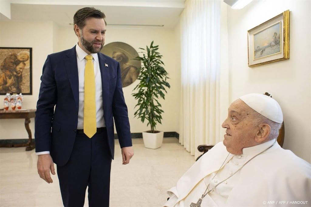 Vicepresident VS J.D. Vance spreekt medeleven uit met christenen