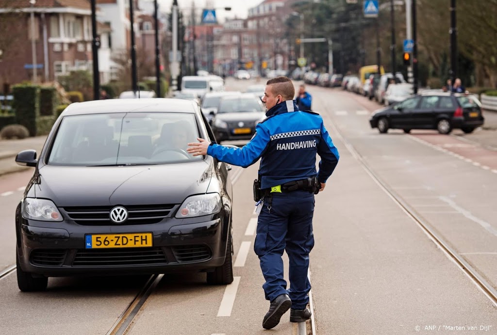 Actievoerende boa’s bekeuren niet in Rotterdam