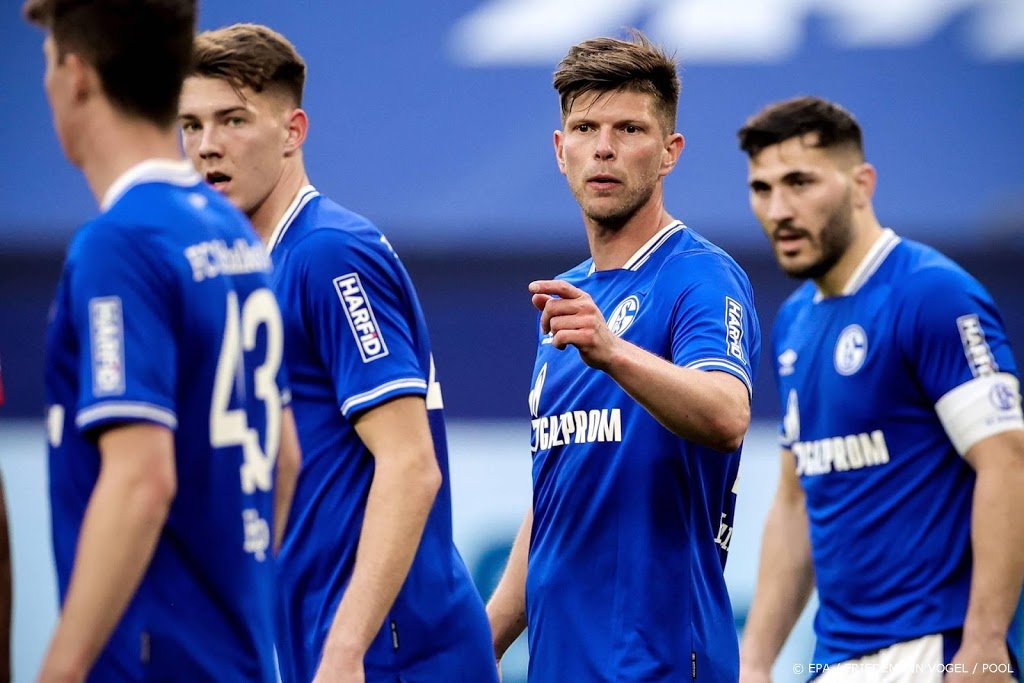 Huntelaar laat langer verblijf bij Schalke afhangen van selectie