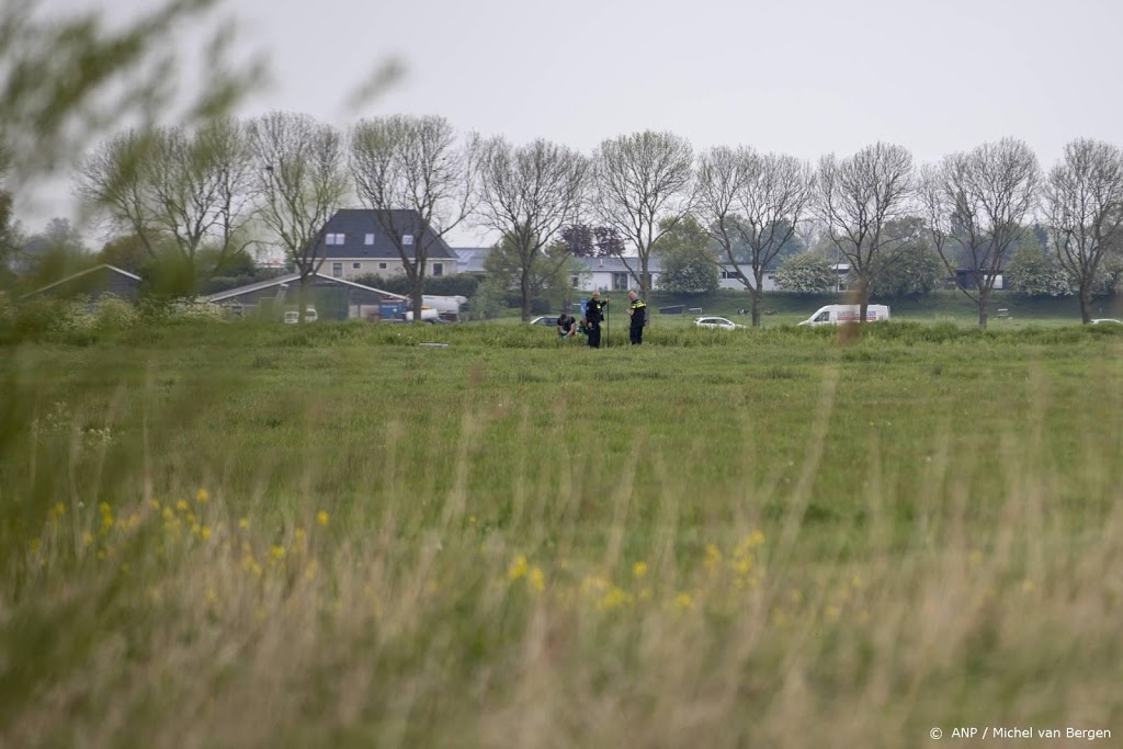 Politie onderzoekt auto, mogelijk van overvallers Amsterdam