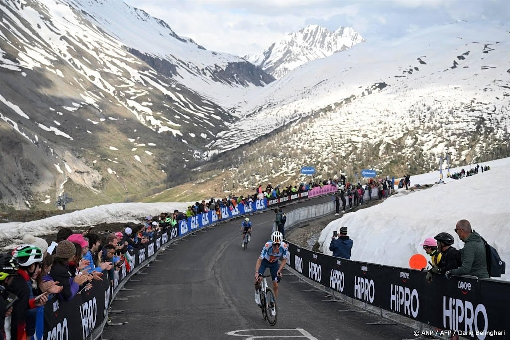 Renners dreigen dinsdag niet te starten in Giro om extreem weer