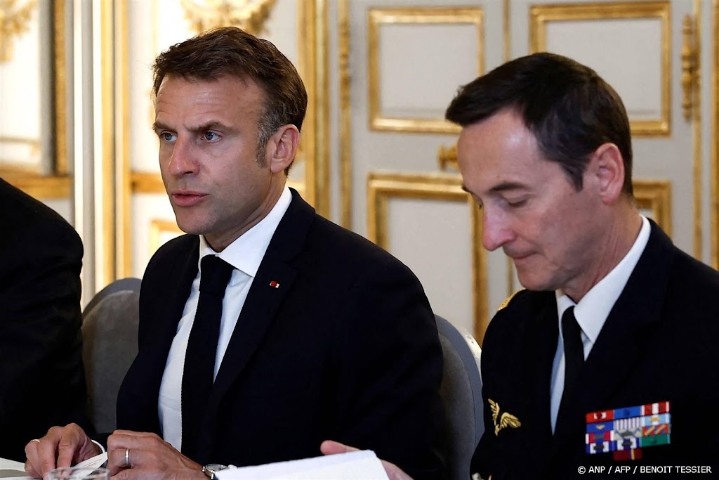 Macron gaat naar door rellen geteisterde Nieuw-Caledonië