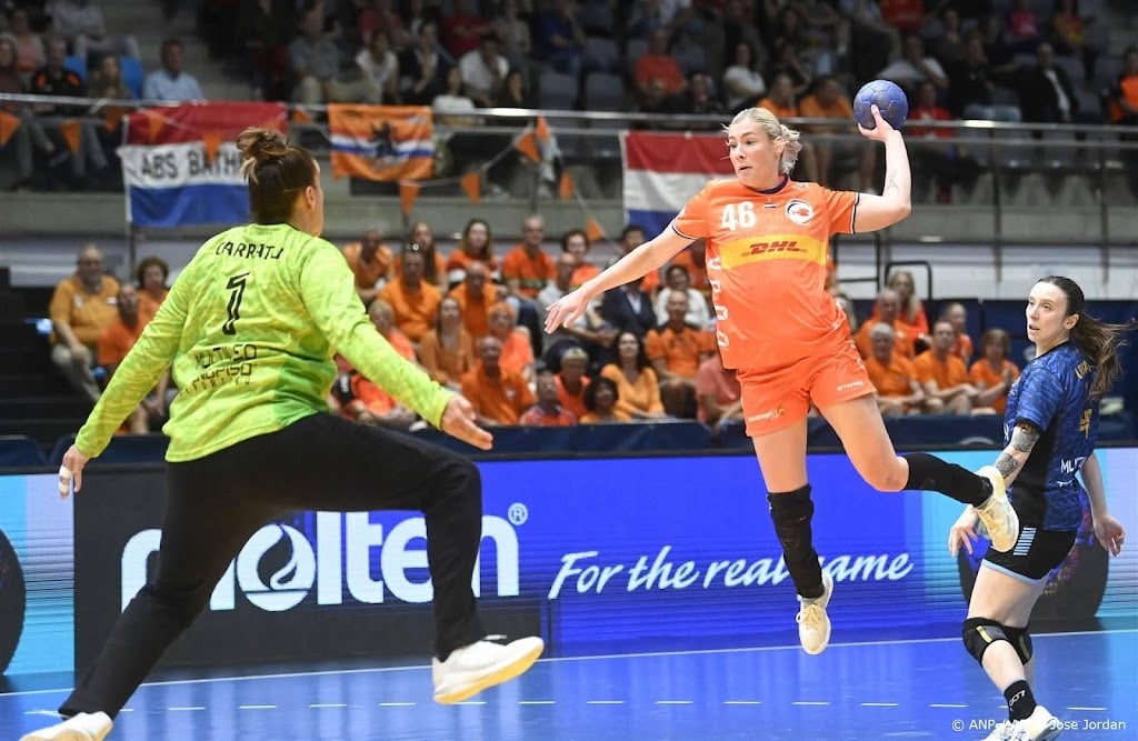 Handbalsters met Hendrikse richting Spelen van Parijs 