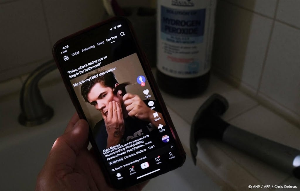 UNICEF: kinderen en jongeren voor verbod sociale media
