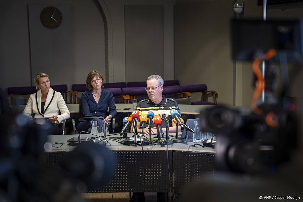 Politiechef wil niks zeggen over wanneer auto in water belandde 