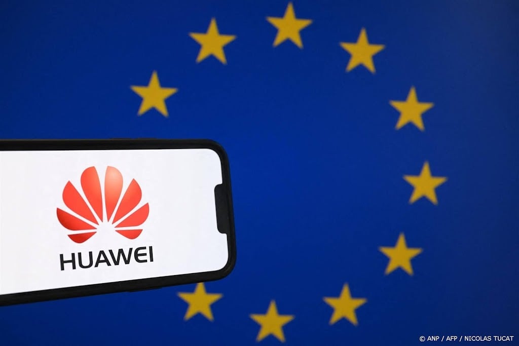België wil onderzoek naar vijf EU-parlementariërs om Huawei