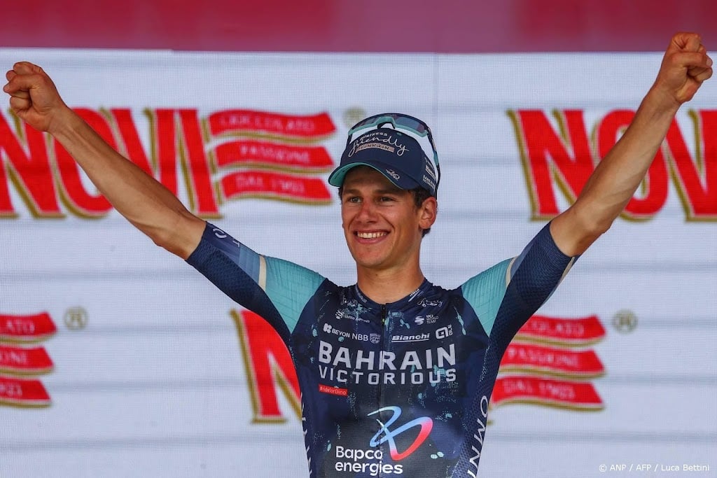 Belg Segaert wint twaalfde rit Giro na late aanval