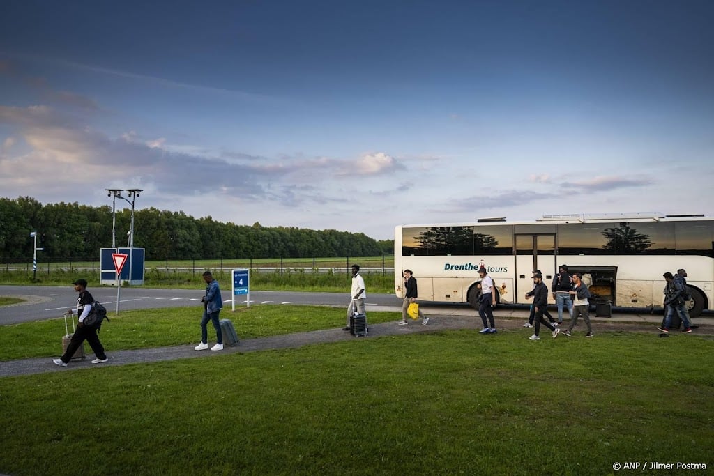 Asielzoekers voor wie geen plek is in Ter Apel gaan naar Gieten