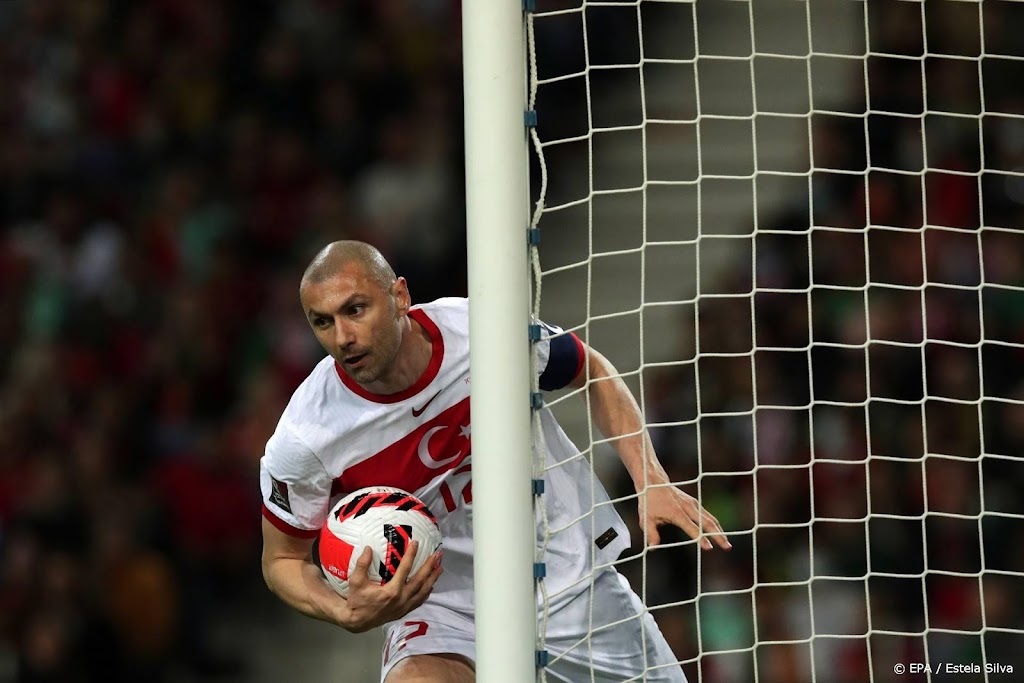 Fortuna Sittard verrast met komst Turkse spits Burak Yilmaz