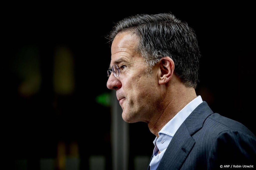 Video uit de Trêveszaal: applaus na Ruttes laatste ministerraad