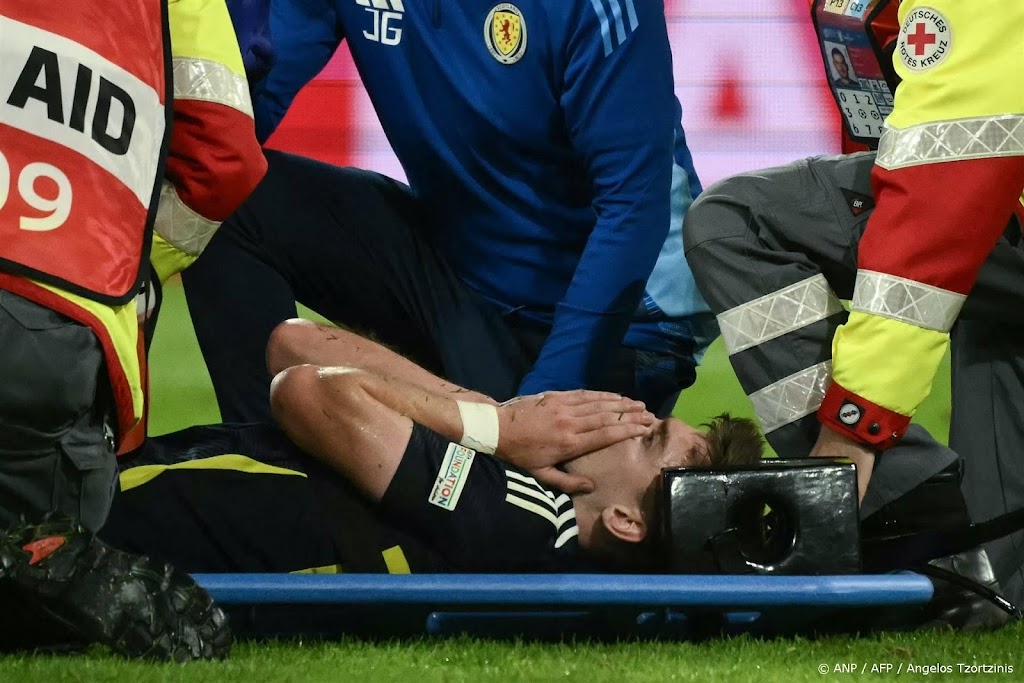Schotse verdediger Tierney verlaat EK met hamstringblessure