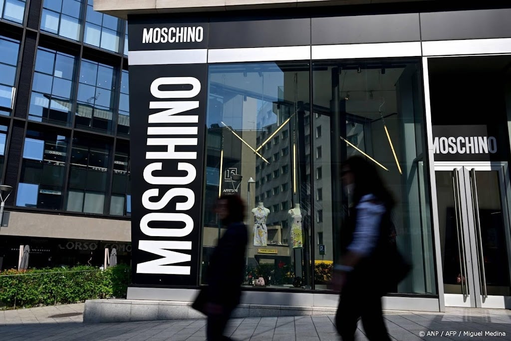 Italiaans modemerk Moschino benoemt nieuwe creatief directeuren