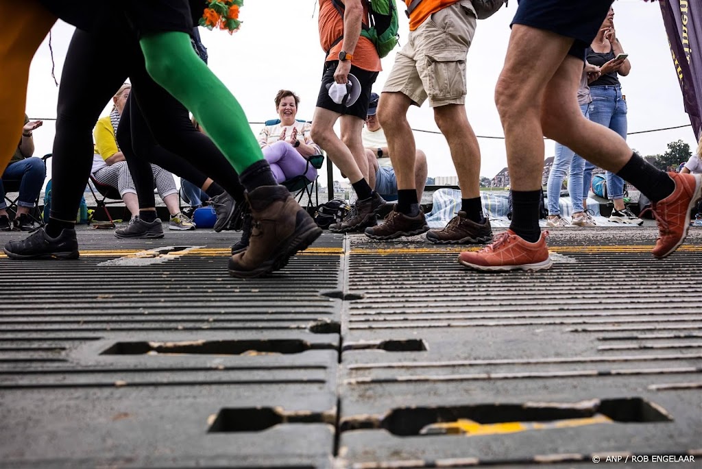 Intocht Vierdaagse in Nijmegen komt op gang