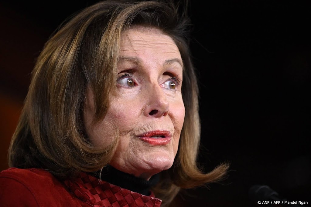 Pelosi spreekt dank uit aan president Biden 