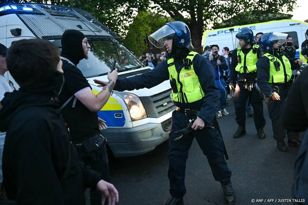 Opnieuw geweld bij protest tegen migrantenhotel buiten Londen