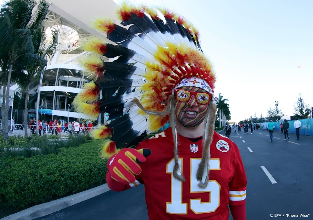 Super Bowl-winnaar Chiefs verbiedt fans dragen indianentooien 