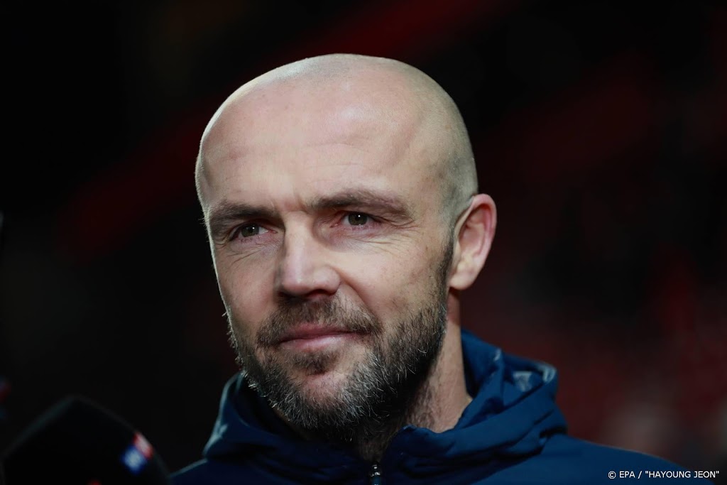 Schreuder en Larsson tekenen als assistenten bij Barcelona