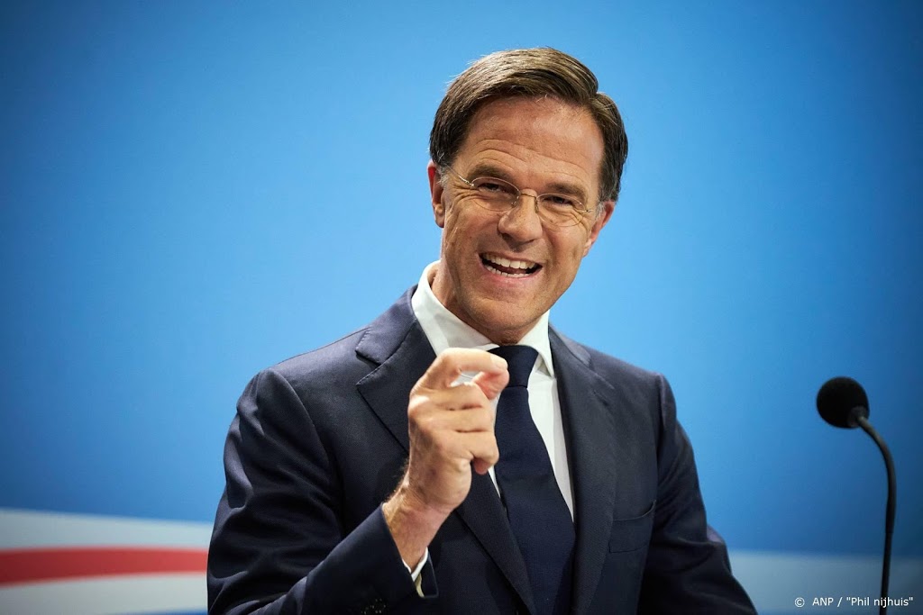 Rutte: blijf met je poten van politie en Kamerleden af