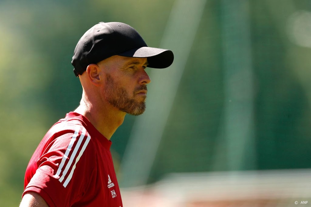 Ajax-trainer Ten Hag: Suárez van harte welkom