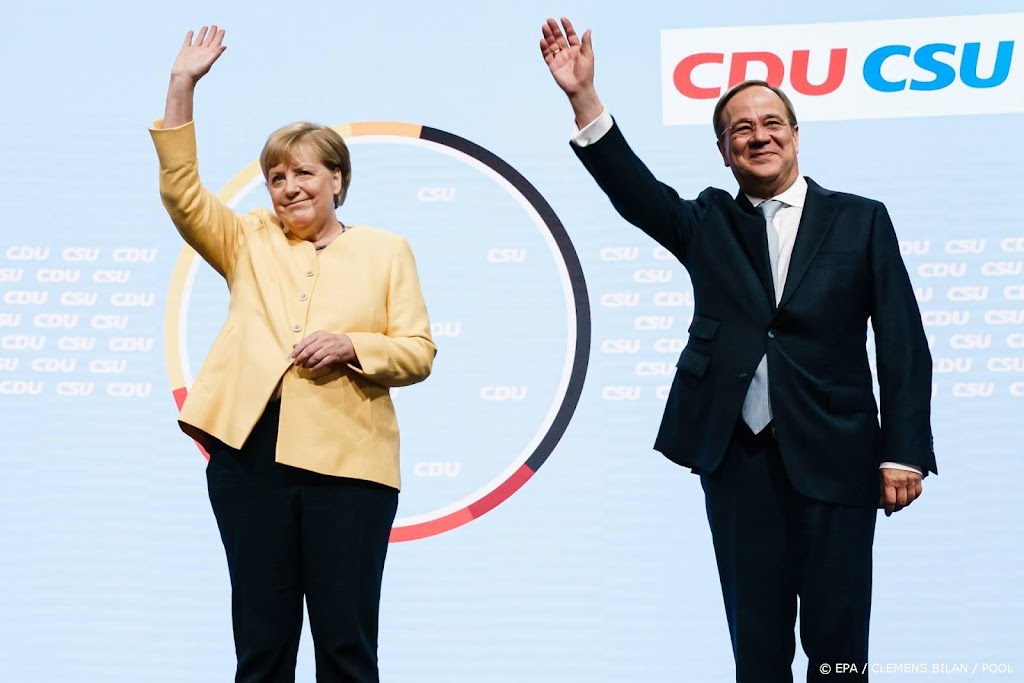 Merkel uit vertrouwen in beoogd opvolger ondanks slechte peilingen