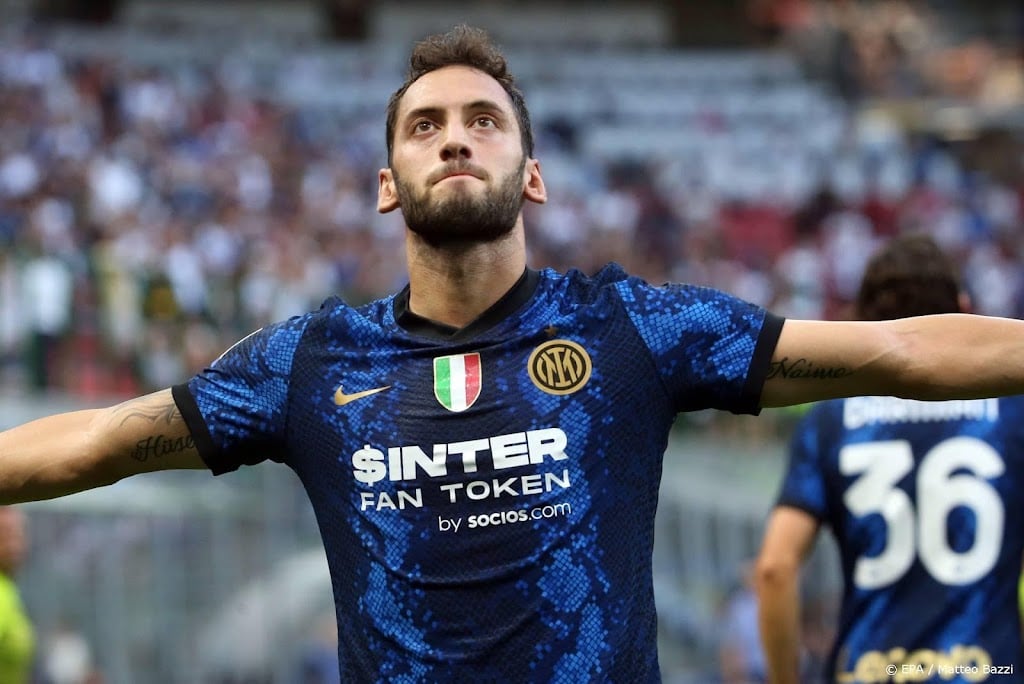 Inter begint in Serie A bij debuut Dumfries met zege op Genoa