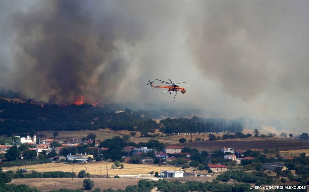 Europa zucht onder hitte, weer grote brand in Griekenland