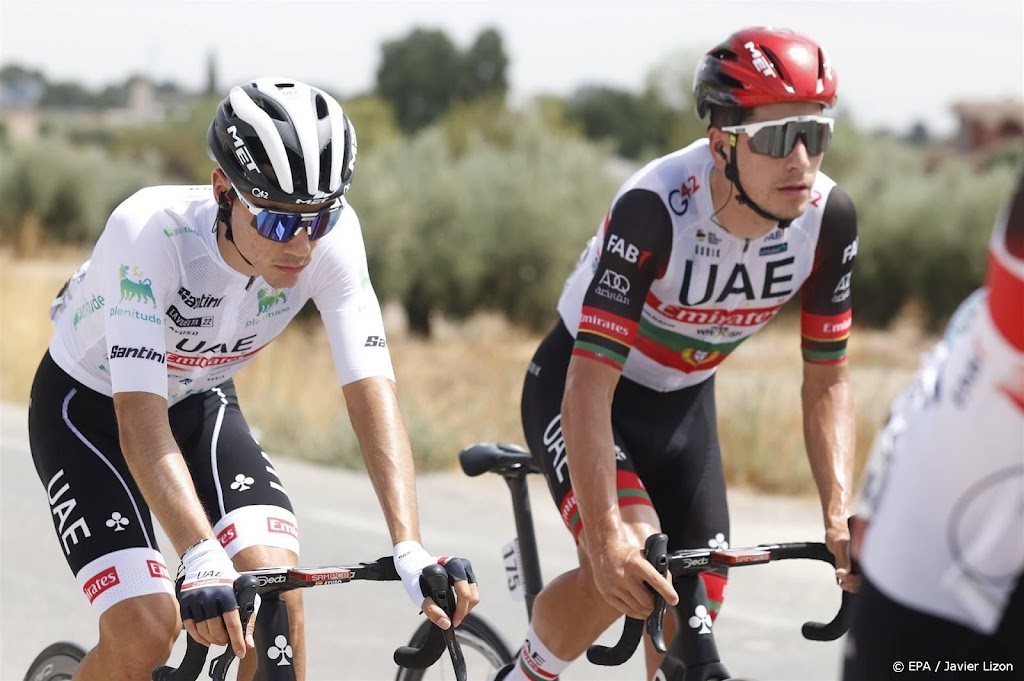 Wielerploeg UAE met kopmannen Ayuso en Almeida naar Vuelta