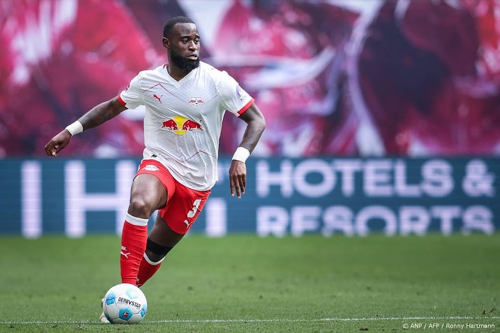 PSV huurt verdediger Geertruida van RB Leipzig