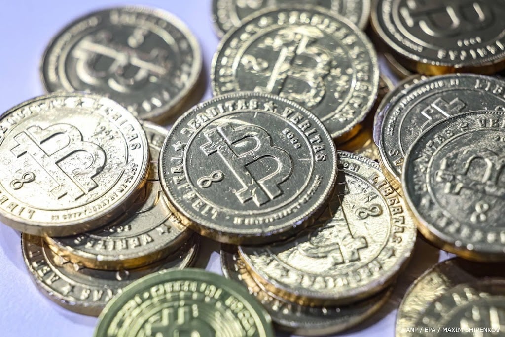 Bitcoin koerst af op grootste weekwinst in ruim drie jaar