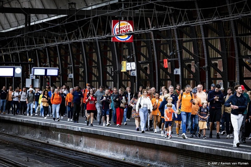 NS vervoerde vrijdag 50.000 racefans van en naar Zandvoort