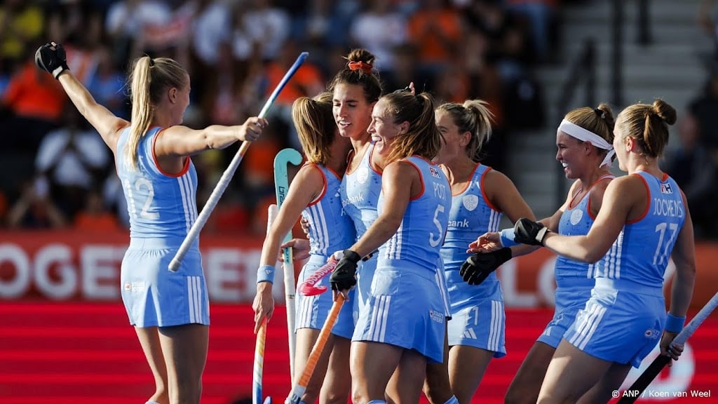 Hockeysters op WK naar halve finale na zege op India