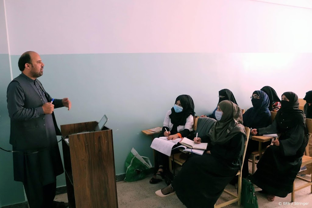 Taliban: Afghaanse meisjes snel weer naar middelbare school