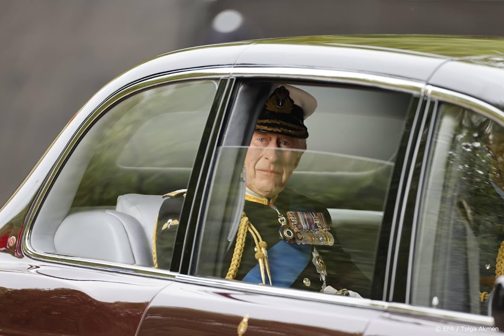 Telegraph: koning Charles plant eerste staatsbezoek aan Frankrijk