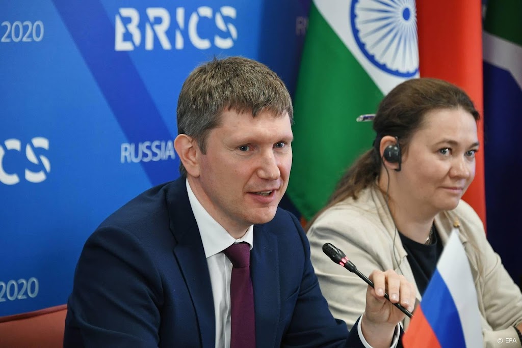 Minister: Russische economie krimpt minder dan verwacht