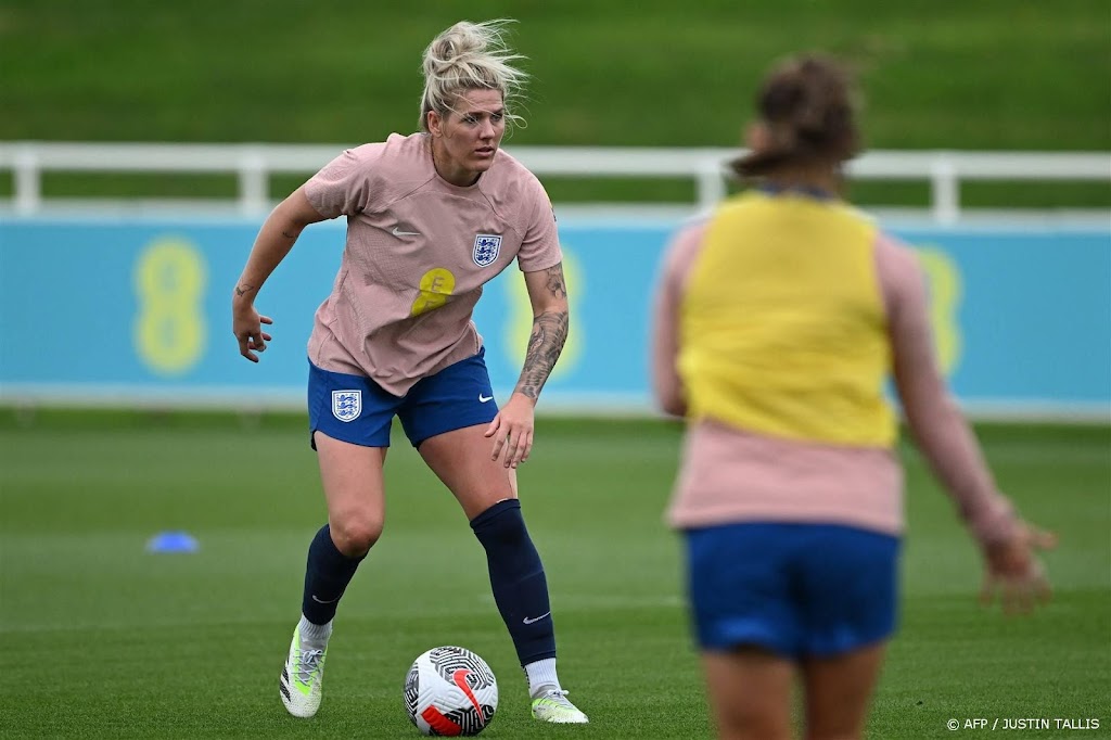 Engelse voetbalsters bereiken akkoord over salaris en bonussen