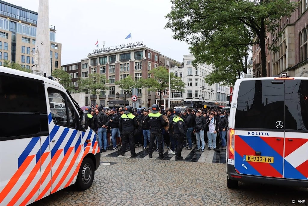 12 Marseille-supporters aangehouden voorafgaand aan duel Ajax