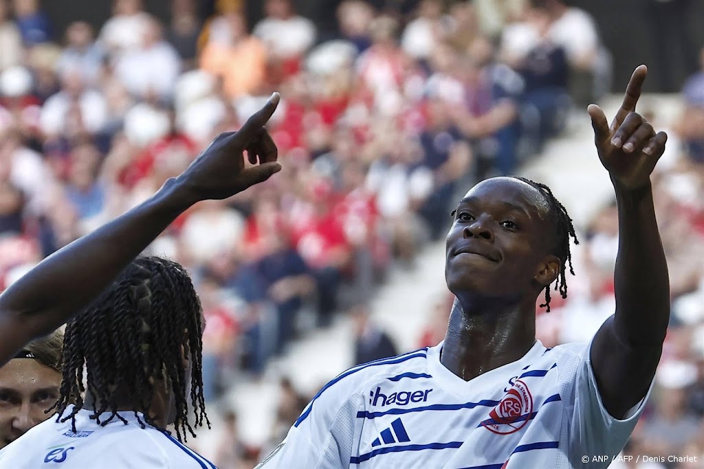 Jeugdinternational Emegha goed voor goal en assist bij Strasbourg