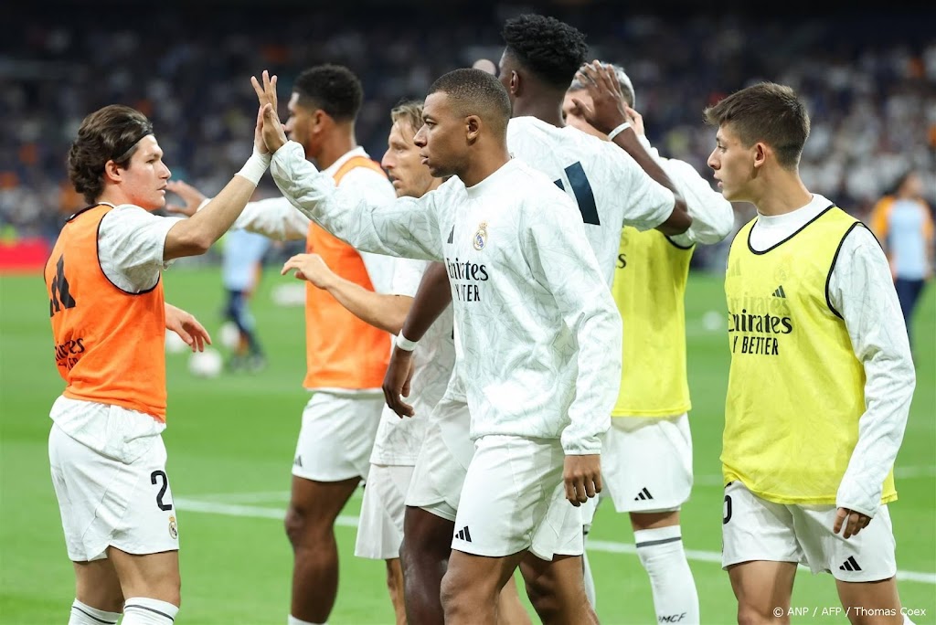 Real Madrid herstelt zich na fout Courtois en wint van Espanyol