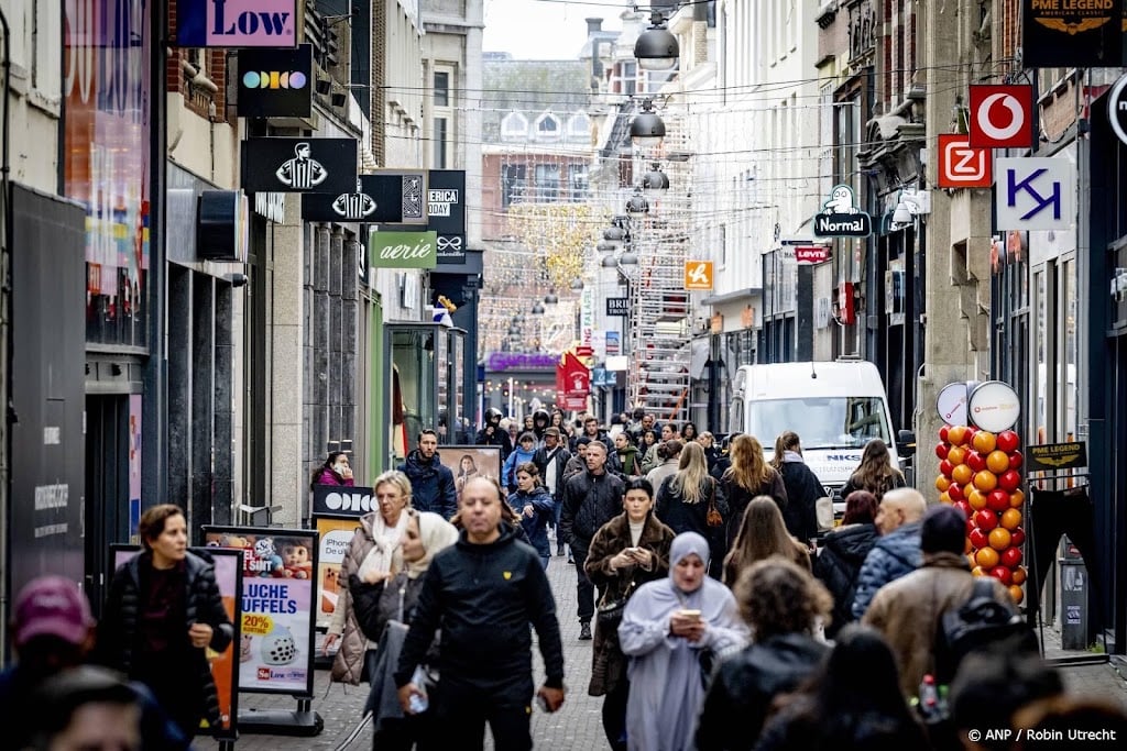 Nederlandse bedrijven investeren iets meer