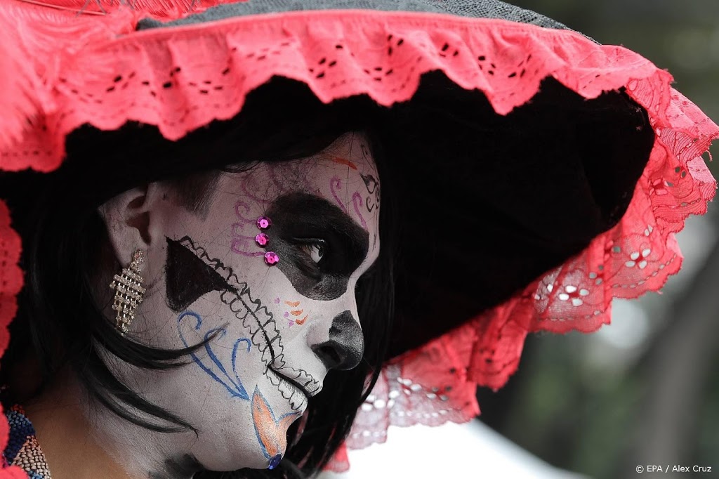 Overheid Mexico wil begraafplaatsen dicht op Dag van de Doden